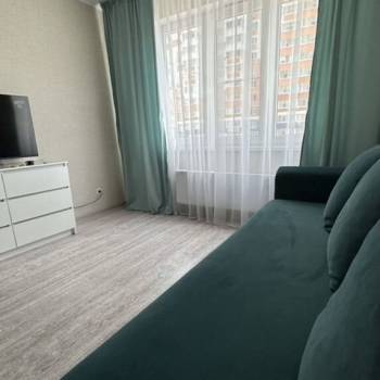 Сдается 1-комнатная квартира, 36 м²
