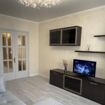 Сдается Многокомнатная квартира, 64 м²