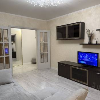 Сдается Многокомнатная квартира, 64 м²