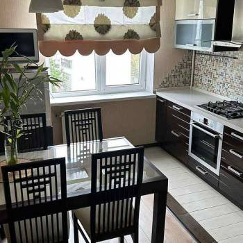 Сдается Многокомнатная квартира, 64 м²