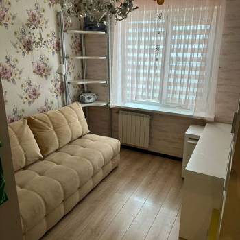 Сдается Многокомнатная квартира, 64 м²