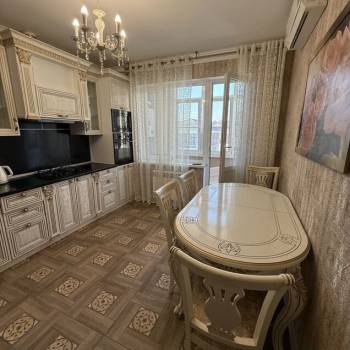 Сдается 2-х комнатная квартира, 85 м²