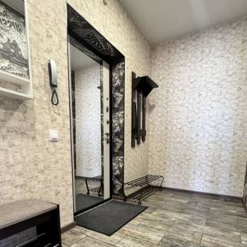 Сдается 2-х комнатная квартира, 75 м²