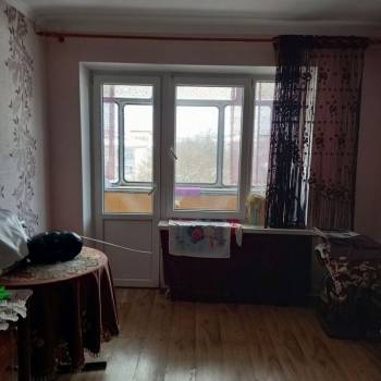 Продается 1-комнатная квартира, 32 м²