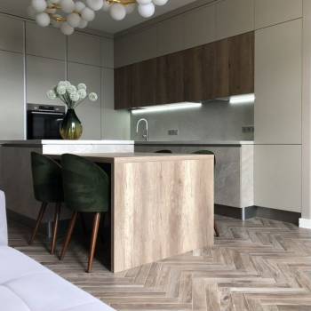 Продается 2-х комнатная квартира, 110 м²