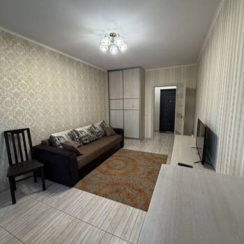 Сдается 1-комнатная квартира, 40 м²