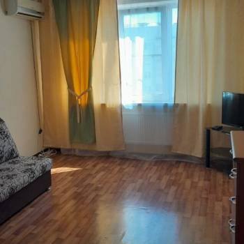 Сдается 1-комнатная квартира, 38 м²