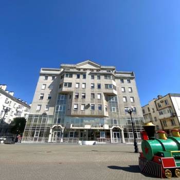 Продается 3-х комнатная квартира, 155 м²