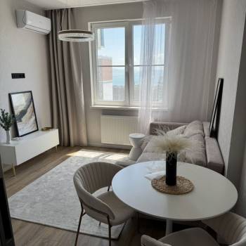 Сдается 1-комнатная квартира, 42,3 м²
