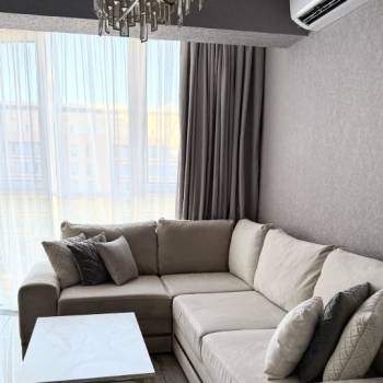 Продается Многокомнатная квартира, 140 м²