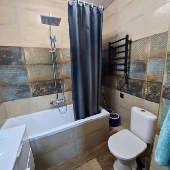 Продается 1-комнатная квартира, 45 м²