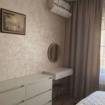 Сдается 1-комнатная квартира, 46 м²