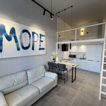 Сдается 1-комнатная квартира, 50 м²