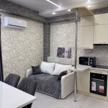 Сдается 1-комнатная квартира, 50 м²