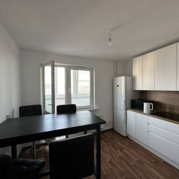 Сдается 1-комнатная квартира, 39 м²