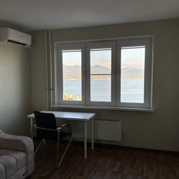Сдается 1-комнатная квартира, 39 м²