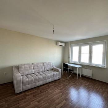 Сдается 1-комнатная квартира, 39 м²