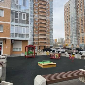 Продается 1-комнатная квартира, 52 м²