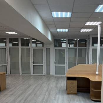 Сдается Нежилое помещение, 168,4 м²
