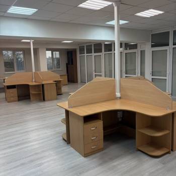 Сдается Нежилое помещение, 168,4 м²