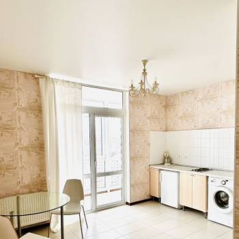 Сдается 1-комнатная квартира, 50 м²