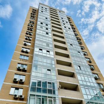 Сдается 1-комнатная квартира, 50 м²