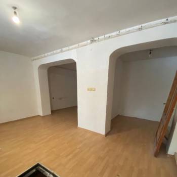 Продается 3-х комнатная квартира, 58 м²