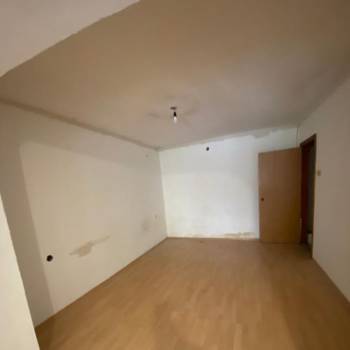 Продается 3-х комнатная квартира, 58 м²