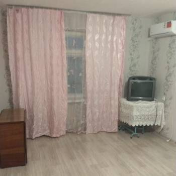 Продается 1-комнатная квартира, 30 м²
