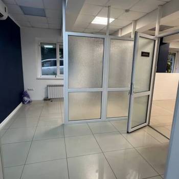 Сдается Нежилое помещение, 115 м²