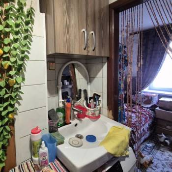 Продается 1-комнатная квартира, 12,3 м²