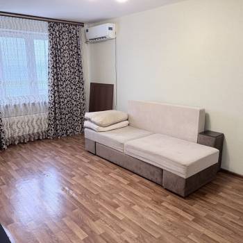 Продается 1-комнатная квартира, 42,1 м²