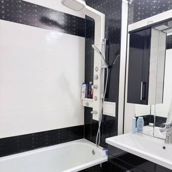 Продается 1-комнатная квартира, 42,1 м²
