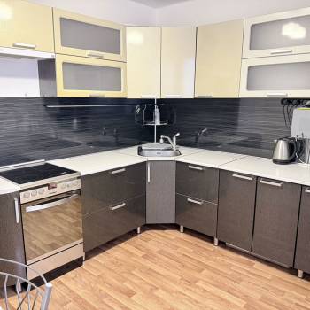 Продается 1-комнатная квартира, 42,1 м²