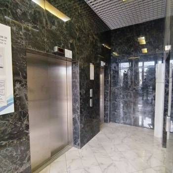 Продается 1-комнатная квартира, 42 м²
