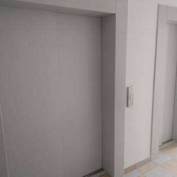 Продается 1-комнатная квартира, 32 м²