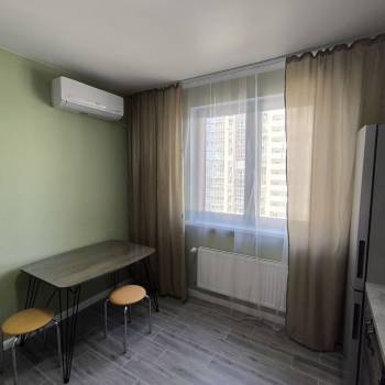 Сдается 1-комнатная квартира, 39,5 м²