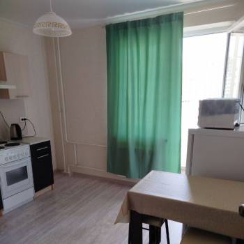 Сдается 1-комнатная квартира, 37 м²