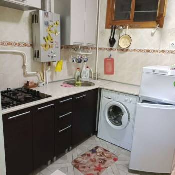 Сдается 1-комнатная квартира, 40 м²