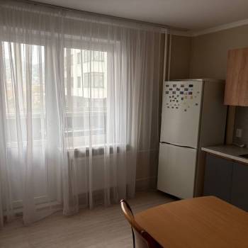 Сдается 1-комнатная квартира, 37,5 м²