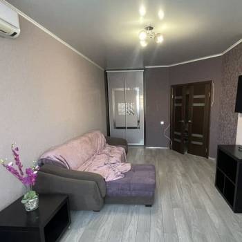 Сдается 1-комнатная квартира, 44 м²