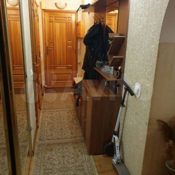 Продается Многокомнатная квартира, 77 м²