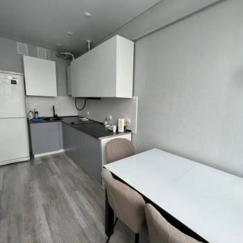 Продается 1-комнатная квартира, 42,5 м²