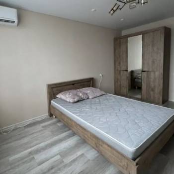 Продается 1-комнатная квартира, 42,5 м²