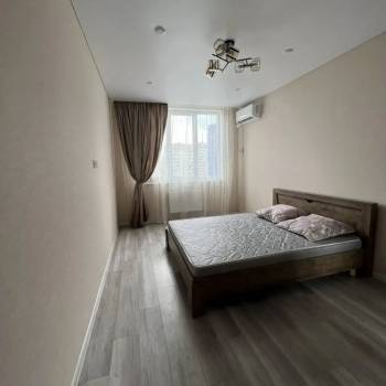 Продается 1-комнатная квартира, 42,5 м²