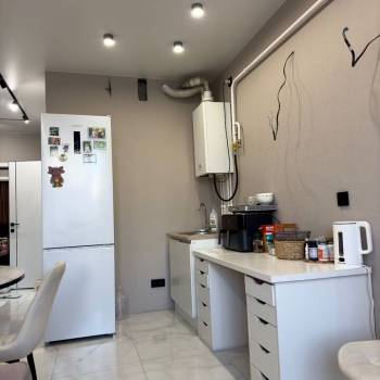 Продается 1-комнатная квартира, 42,9 м²