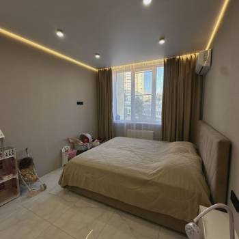 Продается 1-комнатная квартира, 42,9 м²