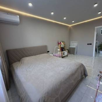 Продается 1-комнатная квартира, 42,9 м²