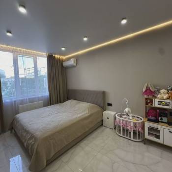 Продается 1-комнатная квартира, 42,9 м²