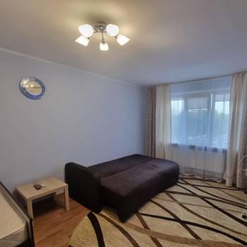 Продается 1-комнатная квартира, 37 м²